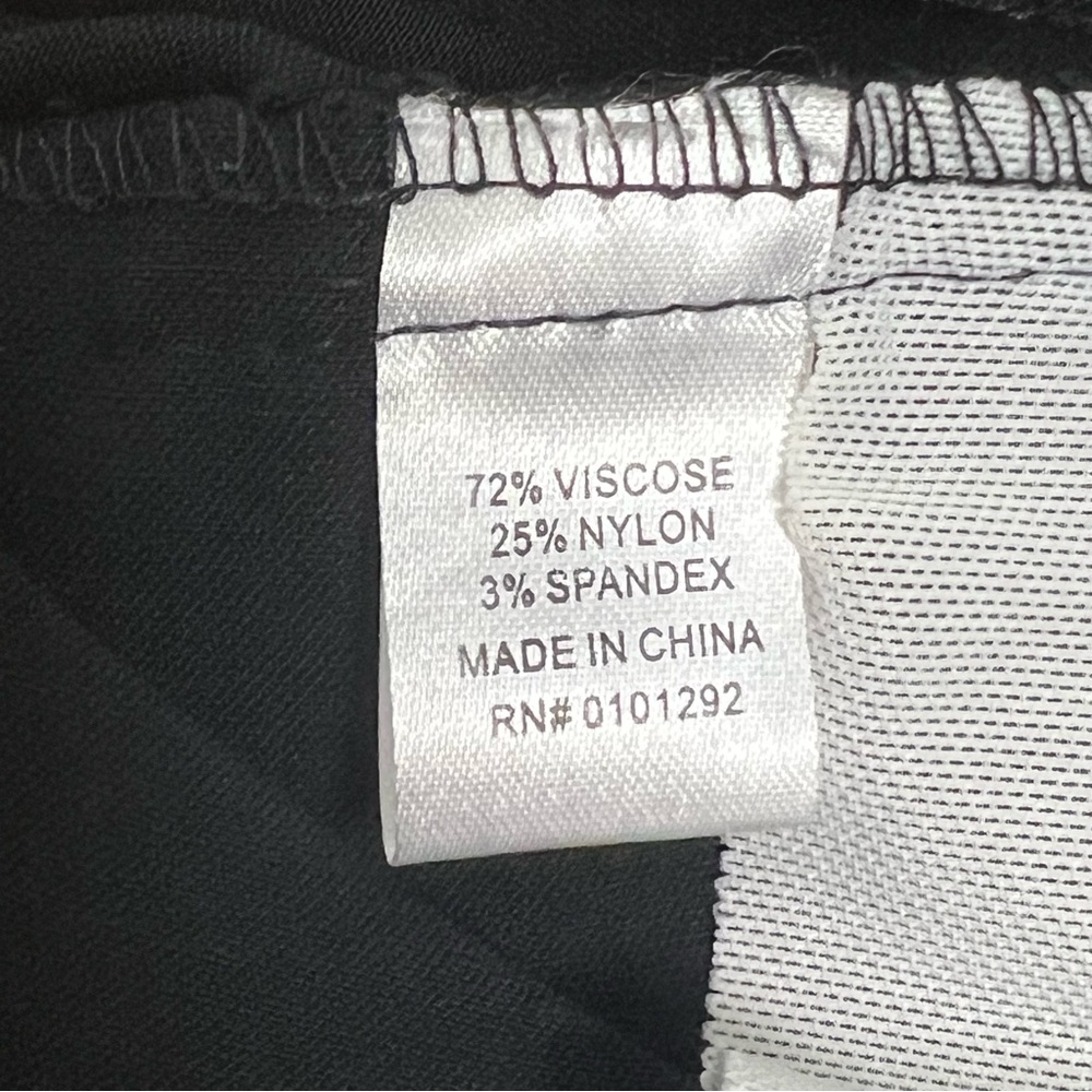 Lulu B Black Capri w/ Rhinestone Detail - Picture 9 of 10